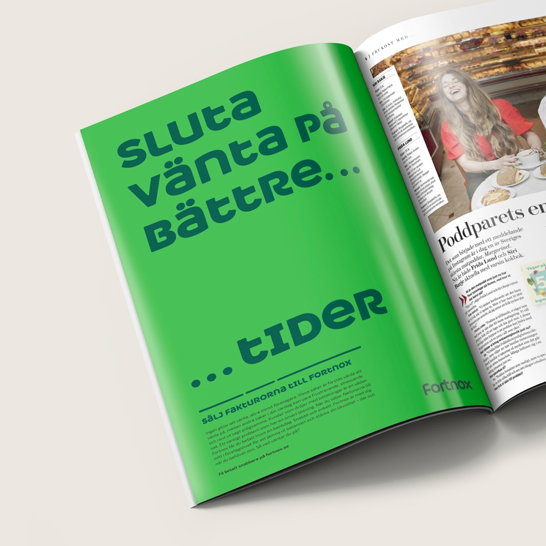Bokuppslag med grön sidan med texten "Sluta vänta på bättre...tider" - Ny Studio