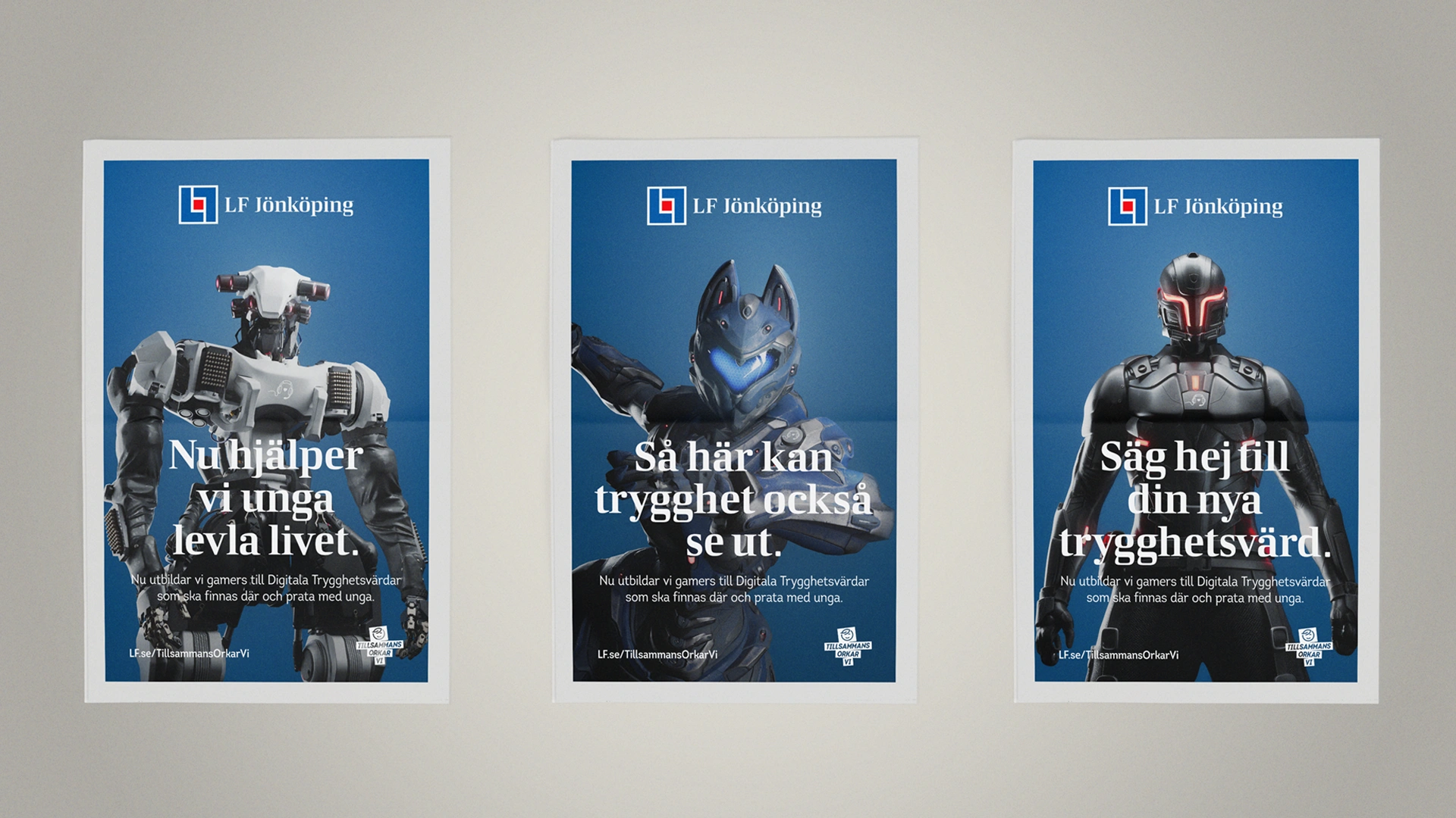 3 stycken posters med varsin karaktär på med blå bakgrund